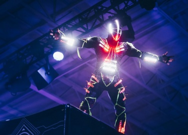 Как занятия современным танцем влияют на физическое и эмоциональное состояние человека.
